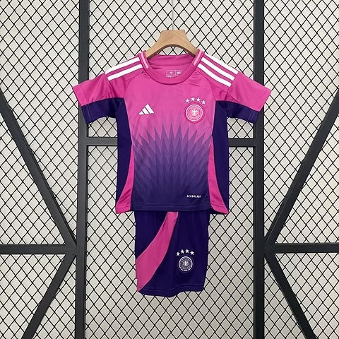 גרמניה חוץ 2024 - ילדים